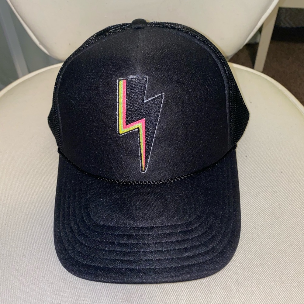 TRUCKER HAT never worn got from an insta business